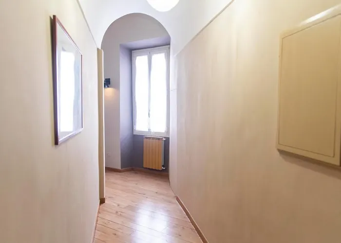 Rione Monti 2 Bedrooms 2 Bathrooms Appartamento *